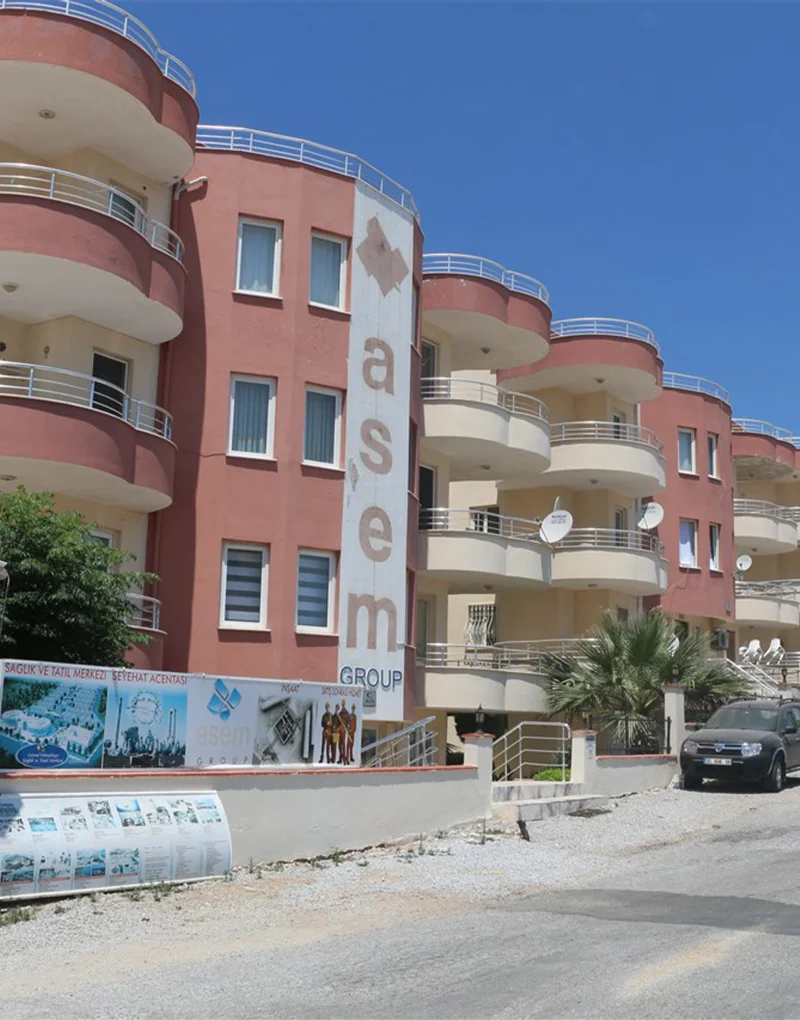 Marina Court